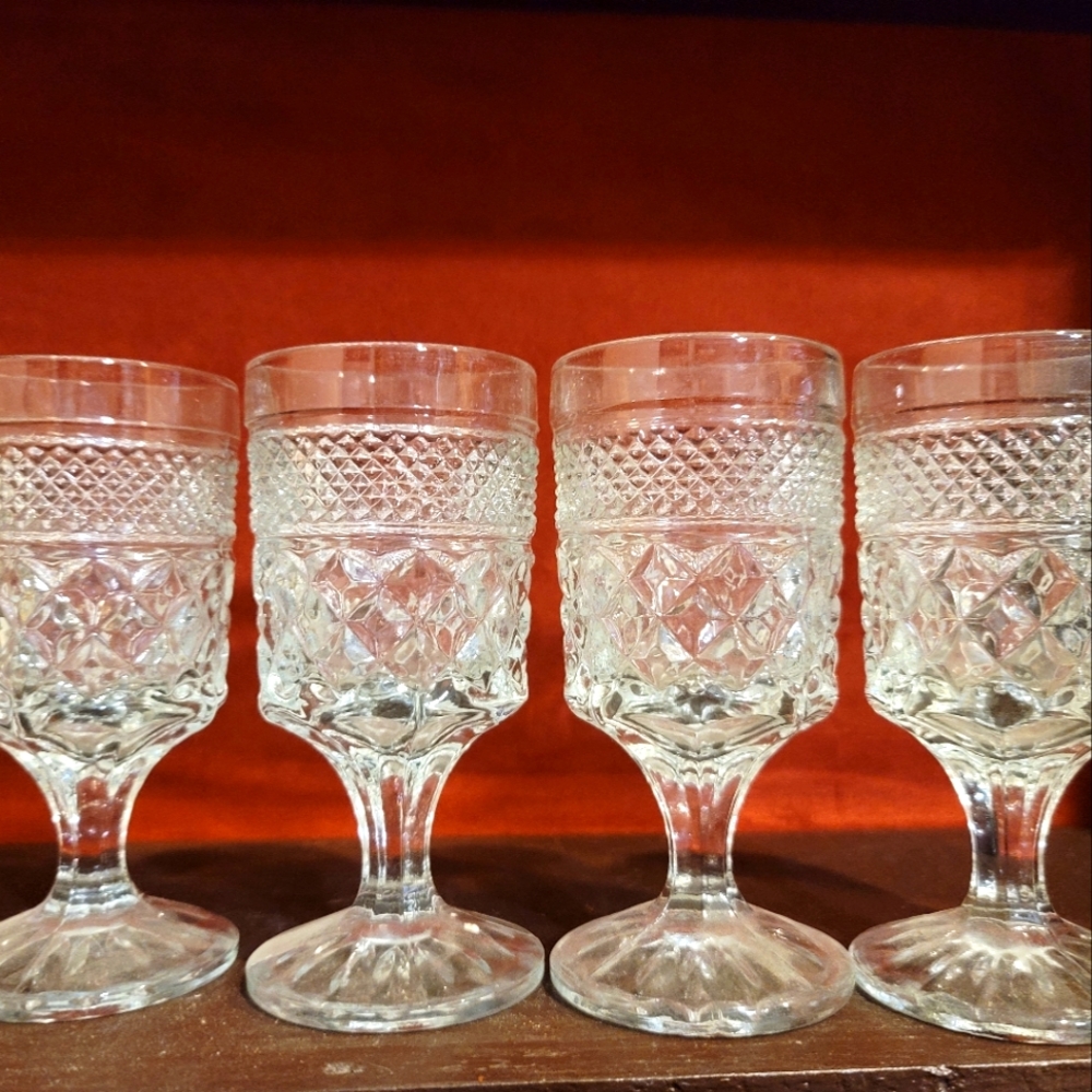 Anchor Hocking Wexford Claret Wine Glasses. Set of 4. Vintage 1960s